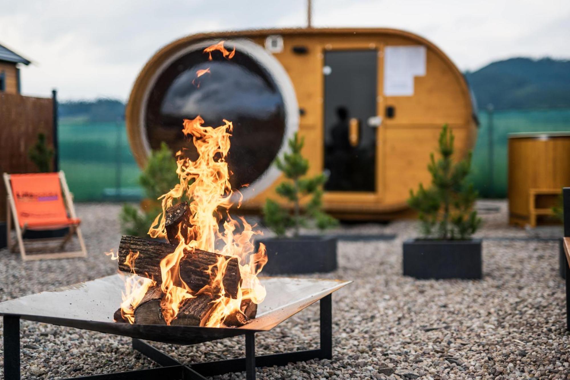 Rajska Polana Domki Premium ,Na Odludziu Z Prywatna Balia Z Jacuzzi I Sauna ,Cisza,Rowery Elektryczne,Gory,Astroprzygoda,- Adrspach, Skalne Miasto, Zamek Ksiaz,Andrzejowka,Karpacz, Sniezka,Janskie Laznie,Pec Mieroszow Exterior photo