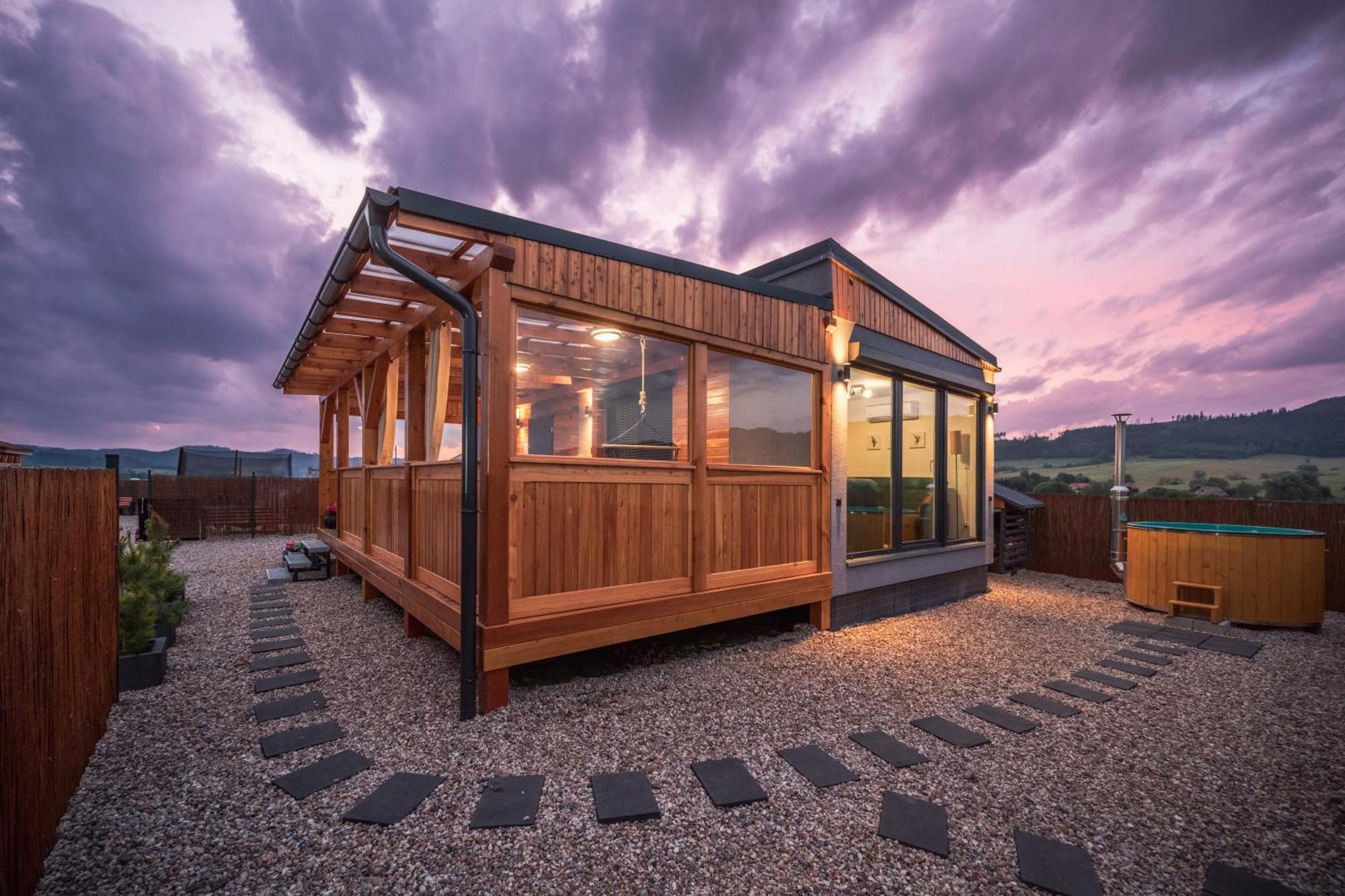 Rajska Polana Domki Premium ,Na Odludziu Z Prywatna Balia Z Jacuzzi I Sauna ,Cisza,Rowery Elektryczne,Gory,Astroprzygoda,- Adrspach, Skalne Miasto, Zamek Ksiaz,Andrzejowka,Karpacz, Sniezka,Janskie Laznie,Pec Mieroszow Exterior photo
